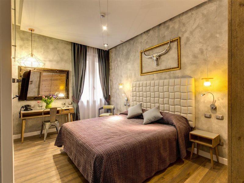 Parlamento Boutique Hotell 3*